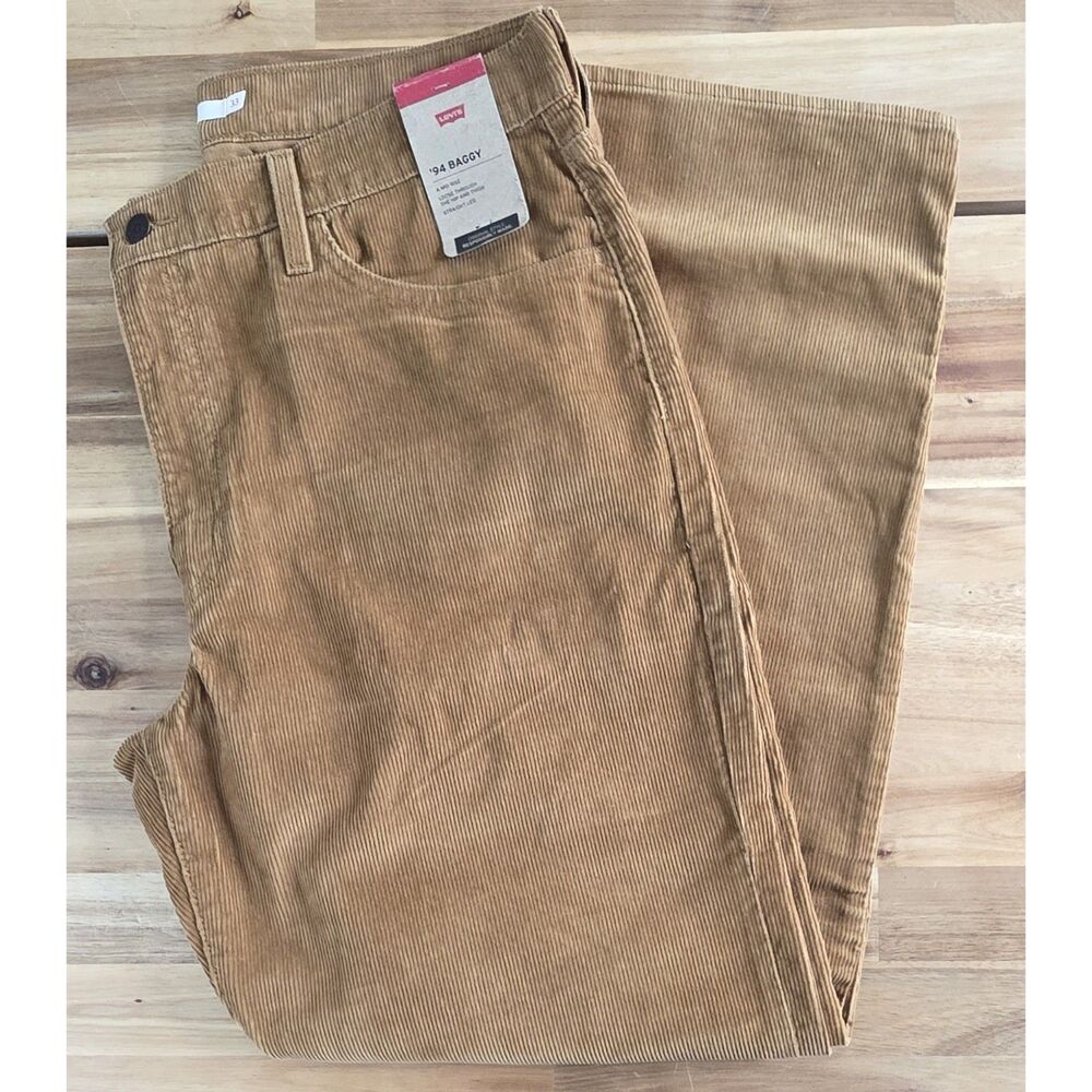 Levi's '94 Baggy Corduroy Pants – New With Tags (NWT) 33x31